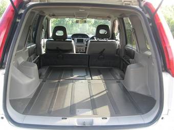 2003 Nissan X-Trail Photos