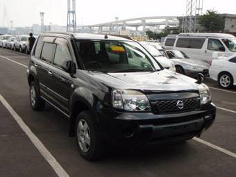 2003 Nissan X-Trail Photos