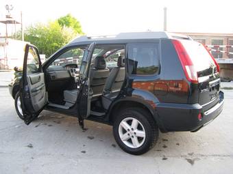 2003 Nissan X-Trail Photos