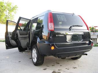 2003 Nissan X-Trail Photos