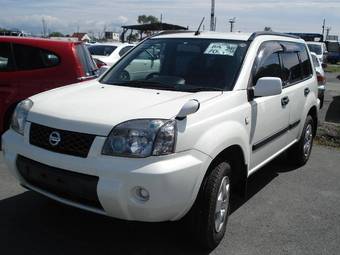 2003 Nissan X-Trail Photos