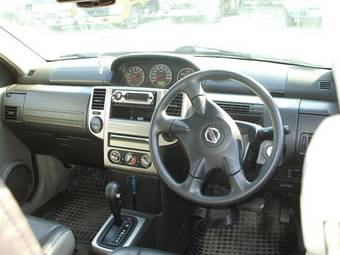 2003 Nissan X-Trail Pictures