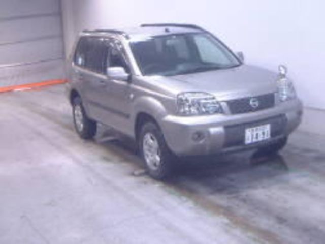 2004 Nissan X-Trail