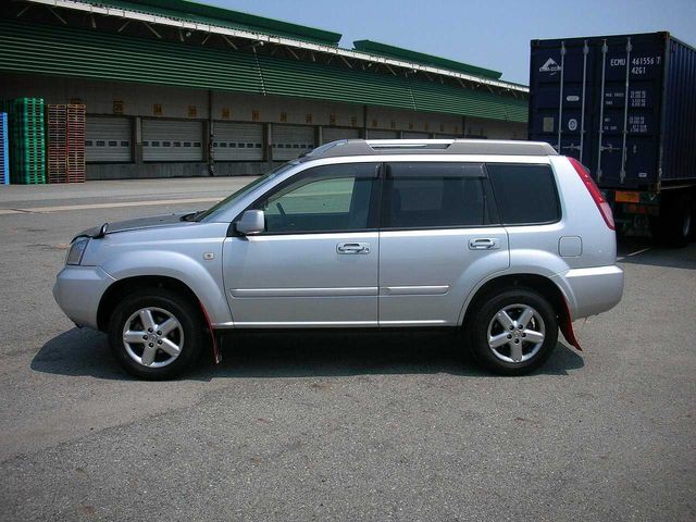 2004 Nissan X-Trail