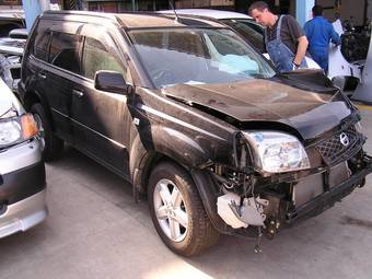 2004 Nissan X-Trail Photos