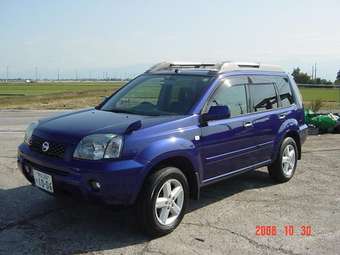 2004 Nissan X-Trail Photos