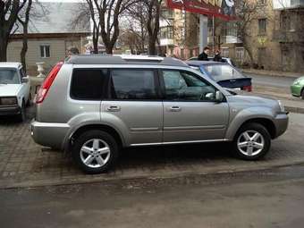 2004 Nissan X-Trail Photos