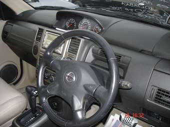 2004 Nissan X-Trail Pictures