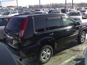 2004 Nissan X-Trail Images