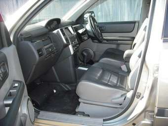 2004 Nissan X-Trail Photos