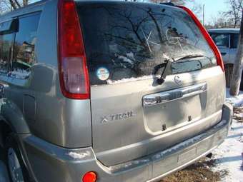 2004 Nissan X-Trail Photos