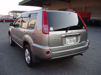 2004 Nissan X-Trail Images