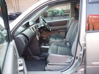 2004 Nissan X-Trail Pictures