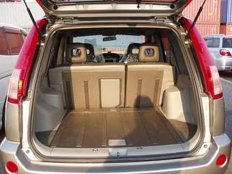 2004 Nissan X-Trail Photos