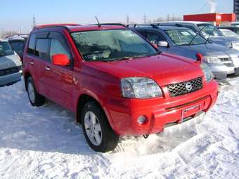 2004 Nissan X-Trail Photos