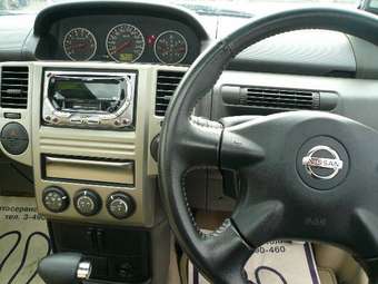 2004 Nissan X-Trail Pictures