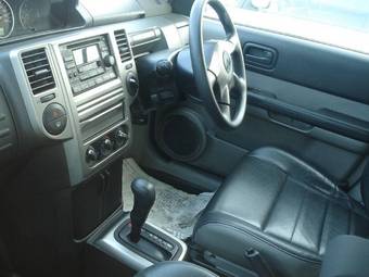 2004 Nissan X-Trail Photos