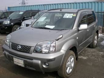 2004 Nissan X-Trail Photos