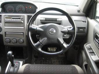 2004 Nissan X-Trail Pictures