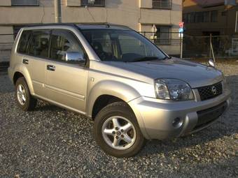 2004 Nissan X-Trail Photos