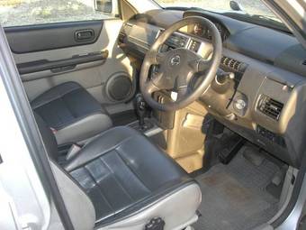 2004 Nissan X-Trail Photos