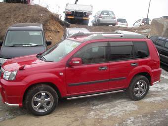 2004 Nissan X-Trail Photos