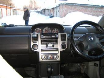 2004 Nissan X-Trail Photos