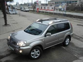 2004 Nissan X-Trail Images