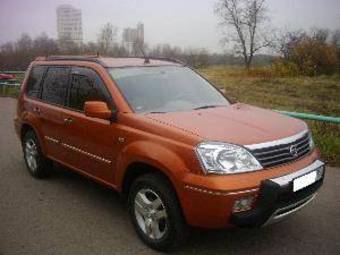 2004 Nissan X-Trail Photos