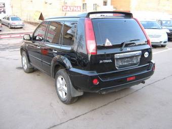 2004 Nissan X-Trail Images