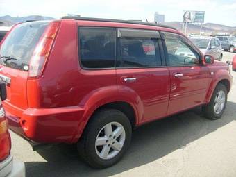 2004 Nissan X-Trail Photos