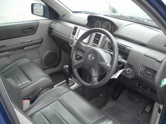 2004 Nissan X-Trail Photos