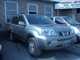 2004 Nissan X-Trail Photos