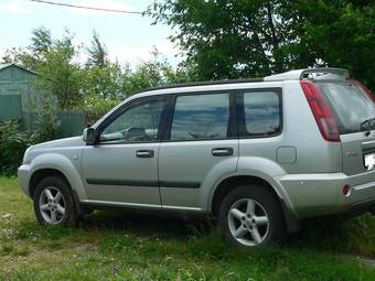 2004 Nissan X-Trail Photos