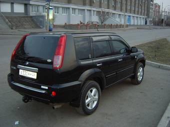 2004 Nissan X-Trail Images