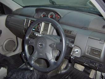 2004 Nissan X-Trail Pics