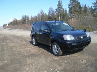 2004 Nissan X-Trail Photos