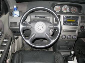 2004 Nissan X-Trail Photos