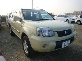 2004 Nissan X-Trail Photos