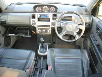 2004 Nissan X-Trail Pictures