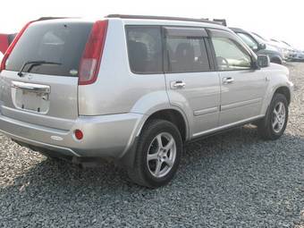 2004 Nissan X-Trail Wallpapers