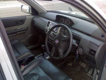 2004 Nissan X-Trail Images