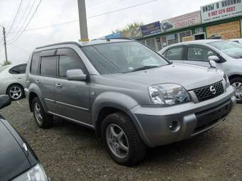 2004 Nissan X-Trail Photos