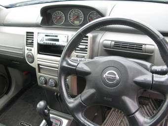 2004 Nissan X-Trail Images