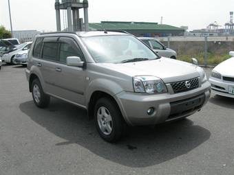 2004 Nissan X-Trail Photos