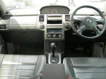 2004 Nissan X-Trail Pictures