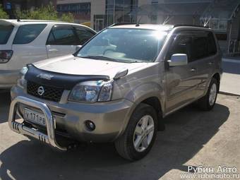 2004 Nissan X-Trail Photos