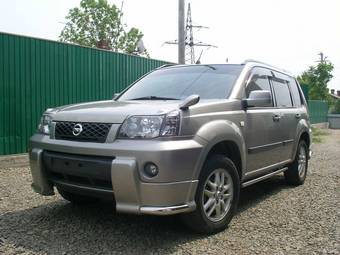 2004 Nissan X-Trail Photos