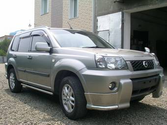 2004 Nissan X-Trail Pictures