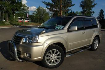 2004 Nissan X-Trail Photos